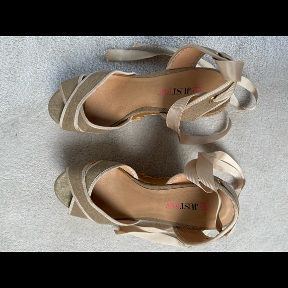 Lovely, platform espadrille wedges. Wrap ankle strap. Back height 5” front 1.75” - Picture 7 of 9